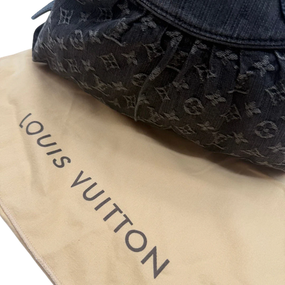 https://cdn.shopify.com/s/files/1/0564/9376/8855/files/Louis_Vuitton_Handtasche_Neo_Cabby_MM_Denim_mit_Umhangegurt_monogram_schwarz_vintage_LV7438.webp?v=1779964487