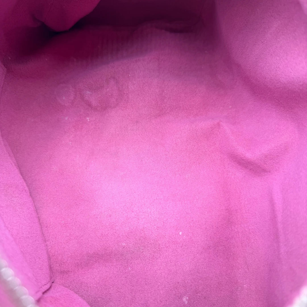 https://cdn.shopify.com/s/files/1/0564/9376/8855/files/Louis_Vuitton_Handtasche_Neo_Speedy_Denim_monogram_pink_14.webp?v=1781714458