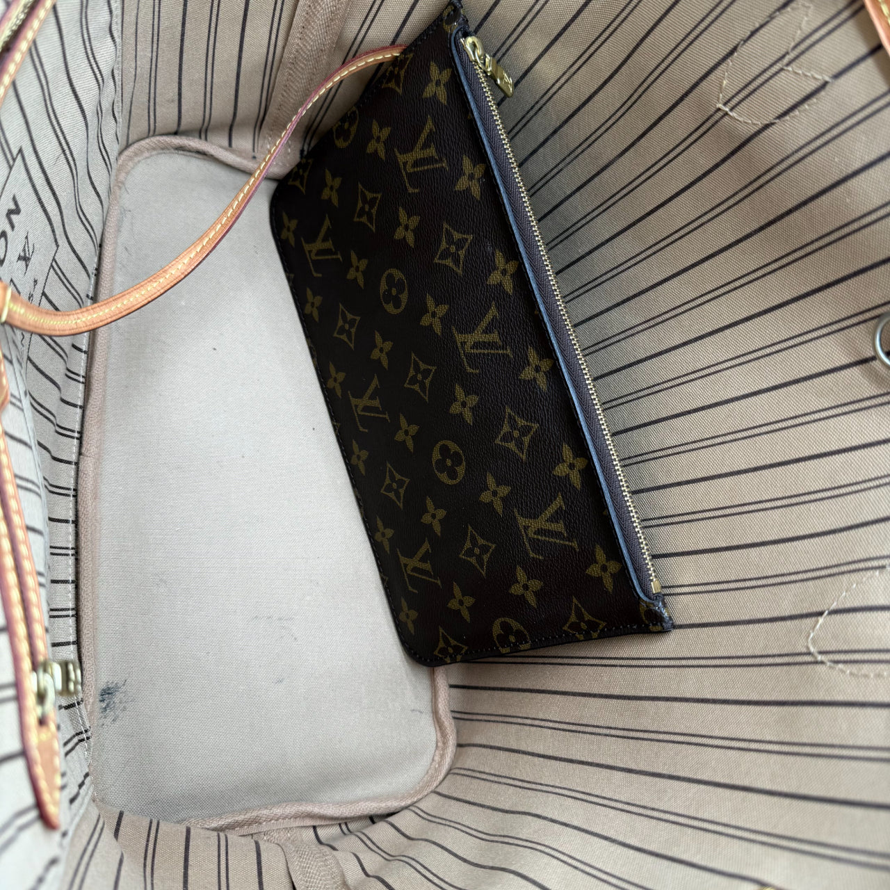 https://cdn.shopify.com/s/files/1/0564/9376/8855/files/Louis_Vuitton_Handtasche_Neverfull_GM_mit_Clutch_monogram_braun_vintage_LV_handbag4291.webp?v=1764853941