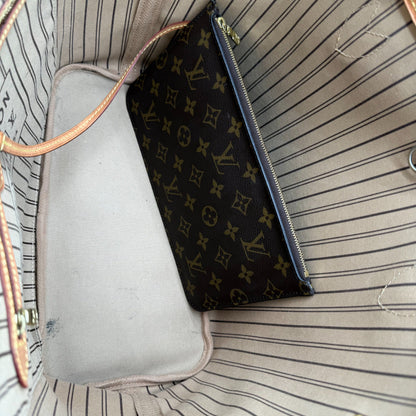 https://cdn.shopify.com/s/files/1/0564/9376/8855/files/Louis_Vuitton_Handtasche_Neverfull_GM_mit_Clutch_monogram_braun_vintage_LV_handbag4291.webp?v=1764853941