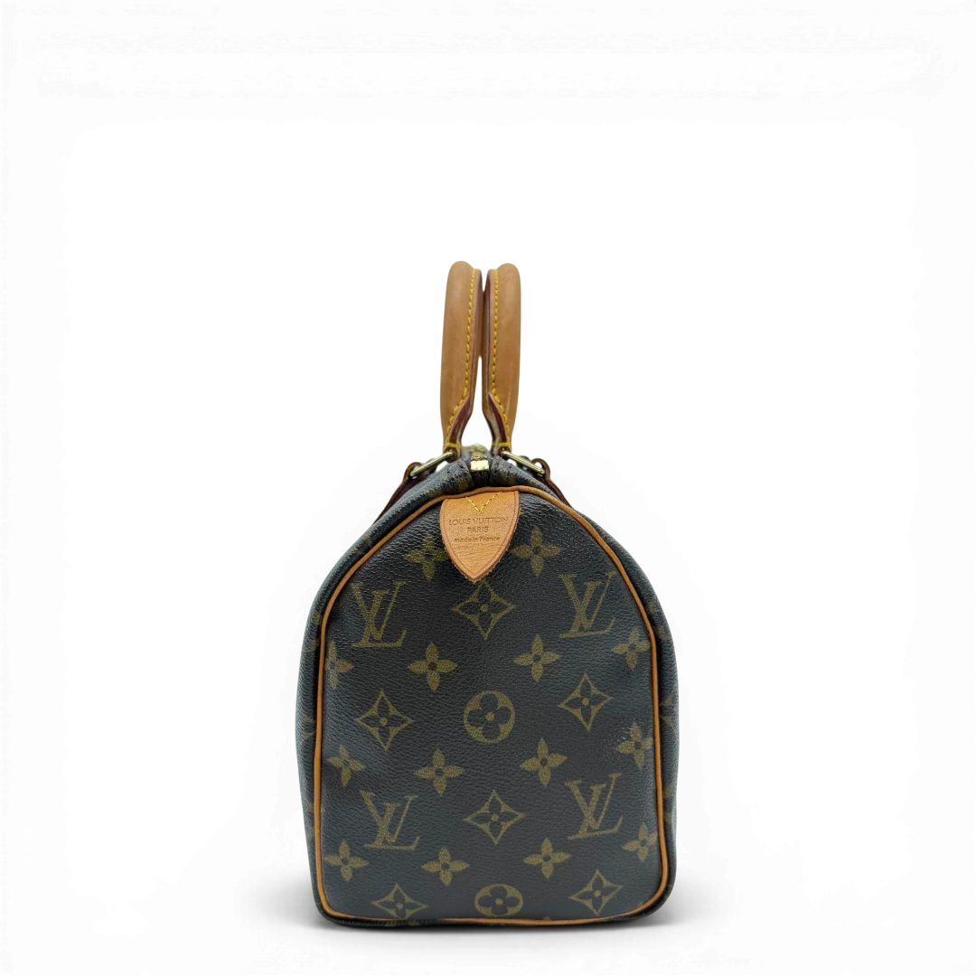 https://cdn.shopify.com/s/files/1/0564/9376/8855/files/Louis_Vuitton_Handtasche_Speedy_25_monogram_braun_vintage_LV6175.webp?v=1775060734