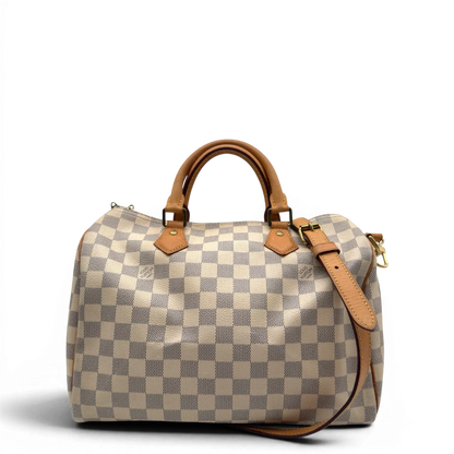 https://cdn.shopify.com/s/files/1/0564/9376/8855/files/Louis_Vuitton_Handtasche_Speedy_30_Bandouliere_Damier_Azur_weiss_1.webp?v=1784128191