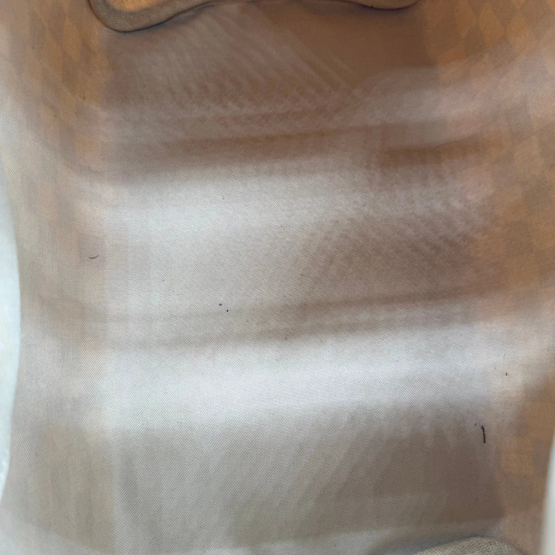 https://cdn.shopify.com/s/files/1/0564/9376/8855/files/Louis_Vuitton_Handtasche_Speedy_30_Damier_Azur_weiss_vintage_LV4504.webp?v=1775728011