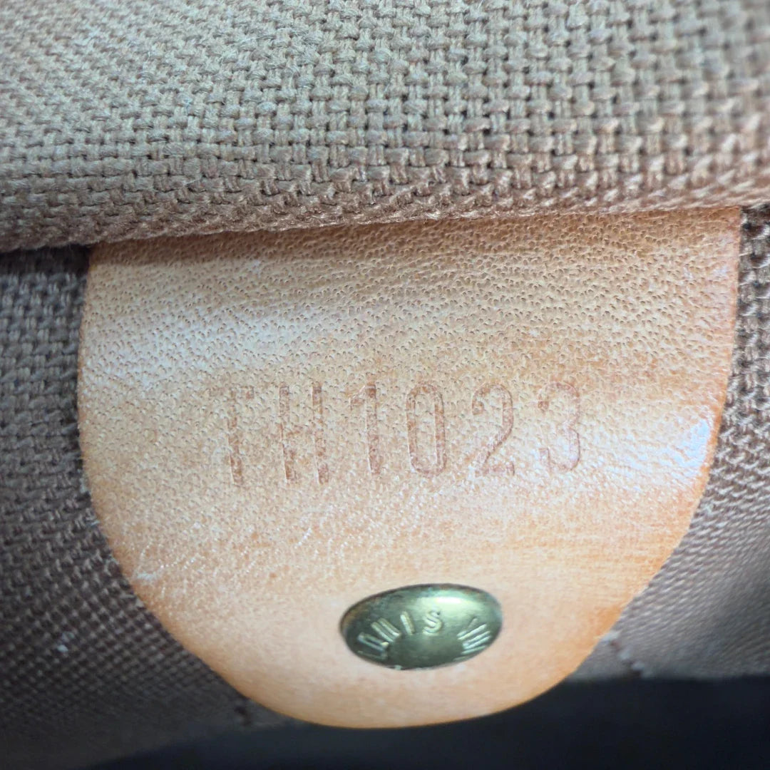 https://cdn.shopify.com/s/files/1/0564/9376/8855/files/Louis_Vuitton_Handtasche_Speedy_30_monogram_braun_vintage_LV8783.webp?v=1781052573