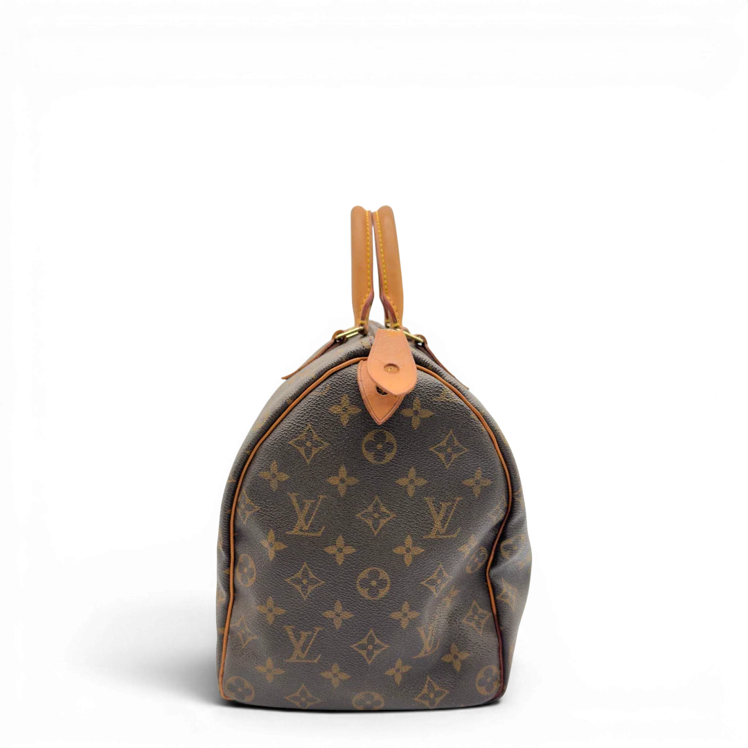 https://cdn.shopify.com/s/files/1/0564/9376/8855/files/Louis_Vuitton_Handtasche_Speedy_35_monogram_braun_3.webp?v=1782910256