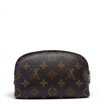 https://cdn.shopify.com/s/files/1/0564/9376/8855/files/Louis_Vuitton_Kosmetiktasche_Pouch_PM_monogram_braun_1.webp?v=1783512236