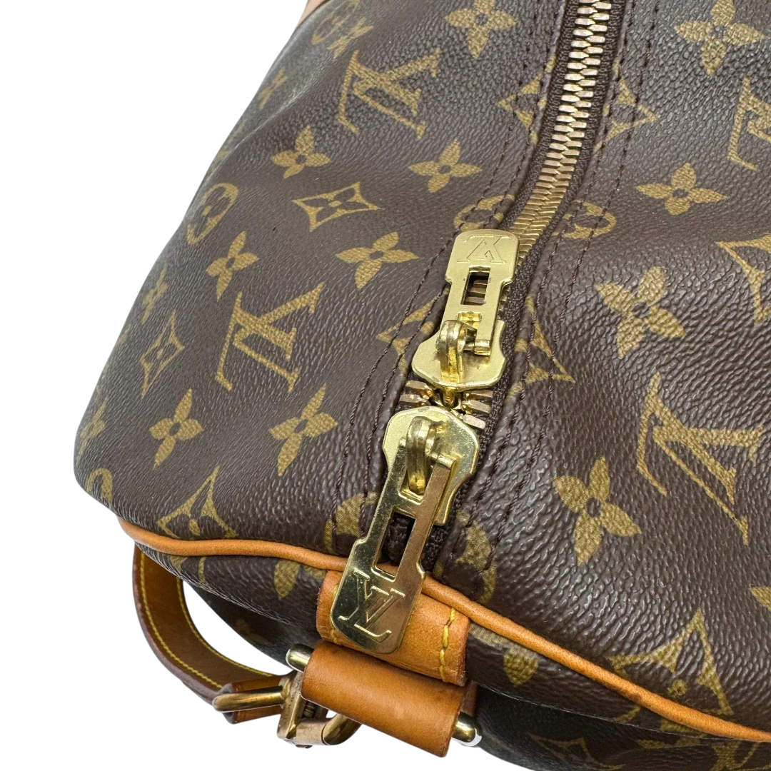 https://cdn.shopify.com/s/files/1/0564/9376/8855/files/Louis_Vuitton_Reisetasche_Keepall_55_Bandouliere_monogram_braun_16.webp?v=1783515514