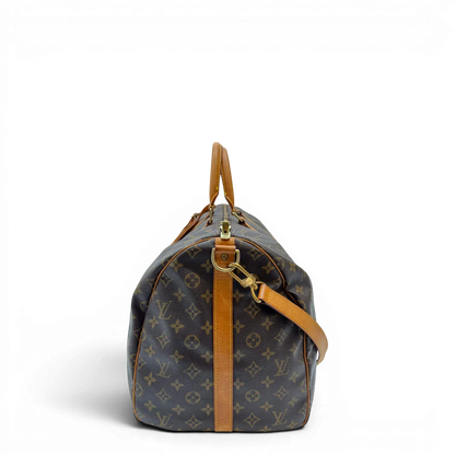 https://cdn.shopify.com/s/files/1/0564/9376/8855/files/Louis_Vuitton_Reisetasche_Keepall_55_Bandouliere_monogram_braun_2.webp?v=1783515513