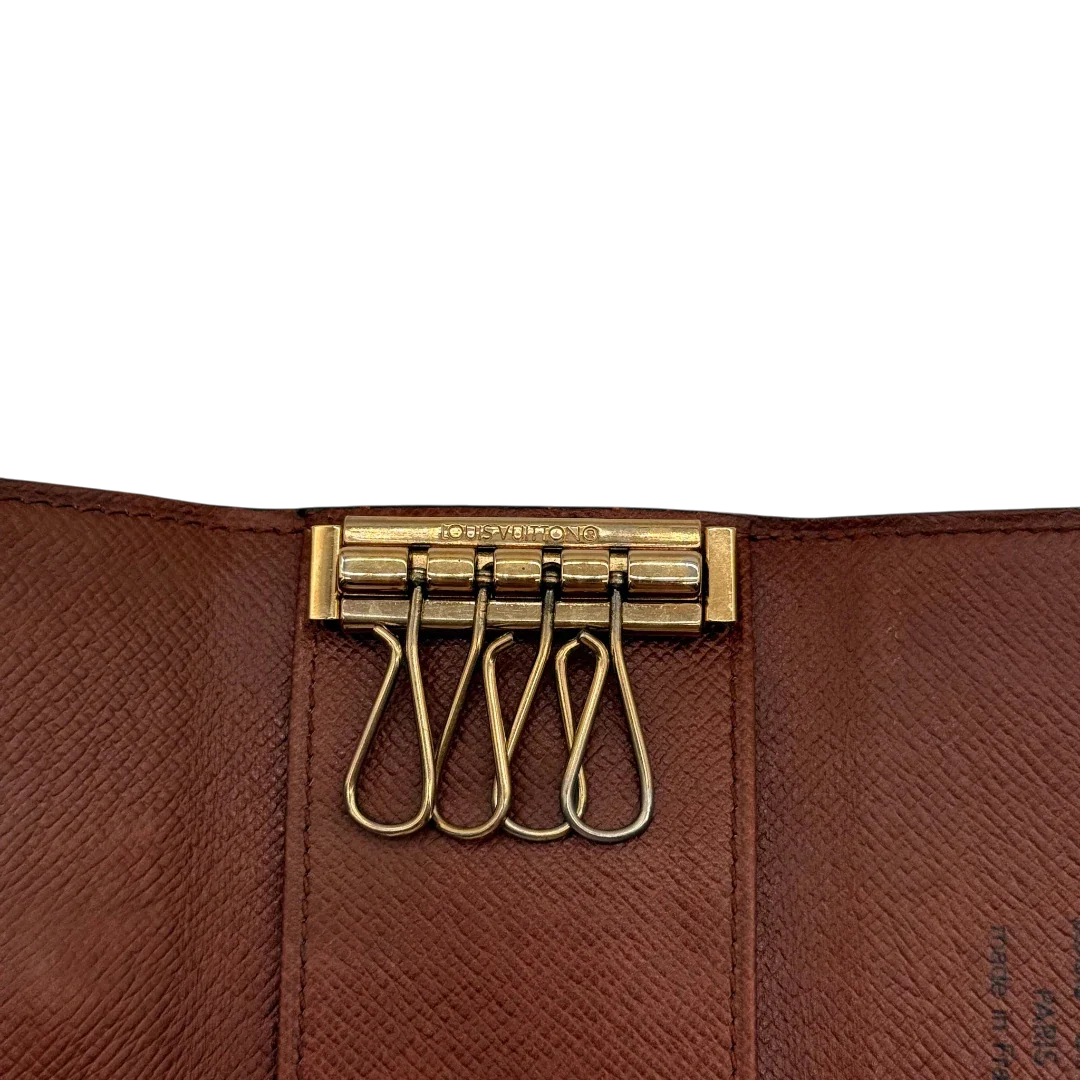 https://cdn.shopify.com/s/files/1/0564/9376/8855/files/Louis_Vuitton_Schlusseletui_Multicles_monogram_braun_12.webp?v=1784243227