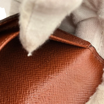 https://cdn.shopify.com/s/files/1/0564/9376/8855/files/Louis_Vuitton_Schlusseletui_Multicles_monogram_braun_13.webp?v=1784243227