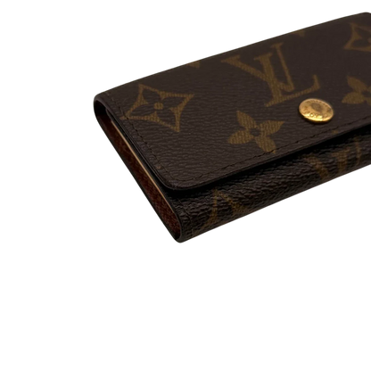https://cdn.shopify.com/s/files/1/0564/9376/8855/files/Louis_Vuitton_Schlusseletui_Multicles_monogram_braun_6.webp?v=1784243226