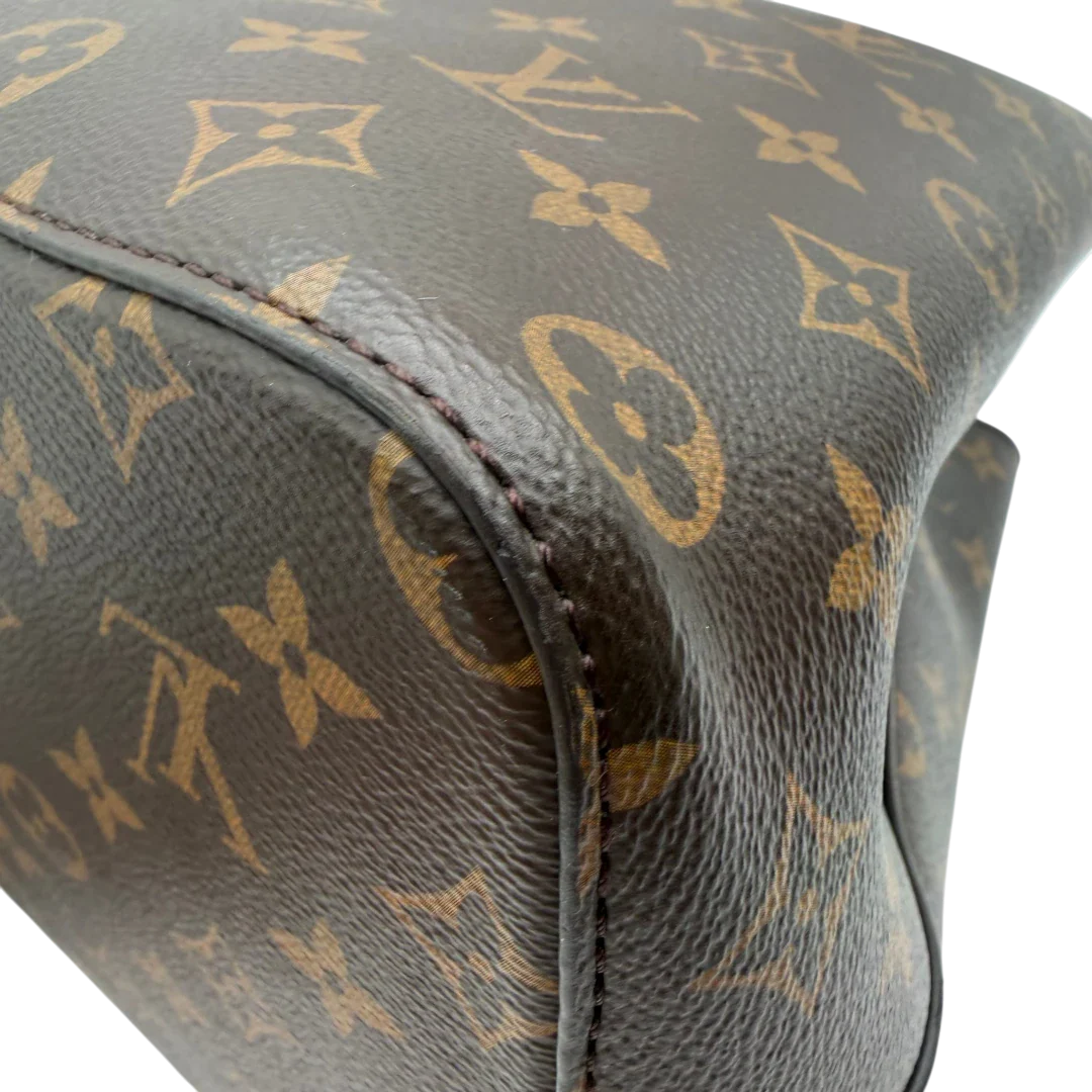 https://cdn.shopify.com/s/files/1/0564/9376/8855/files/Louis_Vuitton_Schultertasche_NeoNoe_MM_monogram_braun_8.webp?v=1781773475