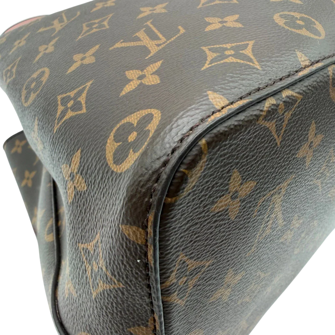 https://cdn.shopify.com/s/files/1/0564/9376/8855/files/Louis_Vuitton_Schultertasche_NeoNoe_MM_monogram_braun_9.webp?v=1781773476