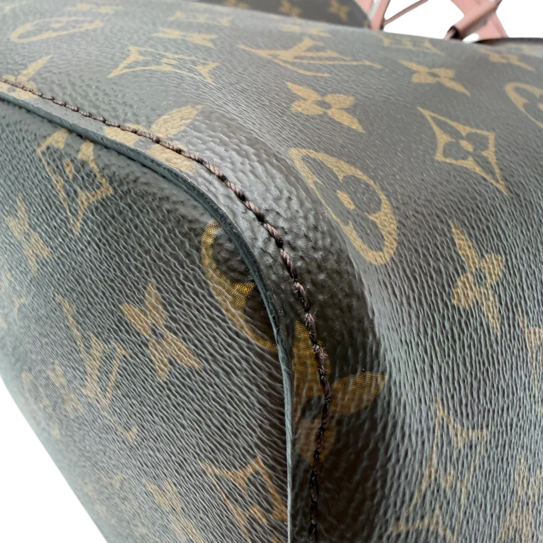 https://cdn.shopify.com/s/files/1/0564/9376/8855/files/Louis_Vuitton_Schultertasche_NeoNoe_monogram_braun_vintage_LV3588.webp?v=1774401024
