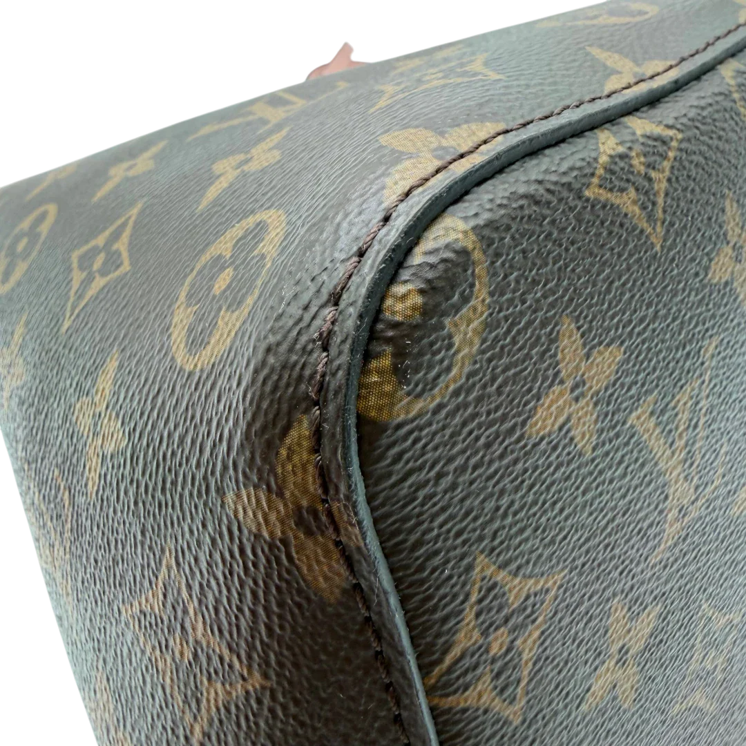 https://cdn.shopify.com/s/files/1/0564/9376/8855/files/Louis_Vuitton_Schultertasche_NeoNoe_monogram_braun_vintage_LV3589.webp?v=1774401024