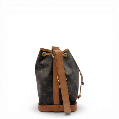 https://cdn.shopify.com/s/files/1/0564/9376/8855/files/Louis_Vuitton_Schultertasche_Sac_Noe_BB_monogram_braun_vintage_LV3565.webp?v=1774402757