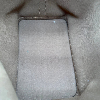 https://cdn.shopify.com/s/files/1/0564/9376/8855/files/Louis_Vuitton_Schultertasche_Sac_Noe_BB_monogram_braun_vintage_LV3577.webp?v=1774402758