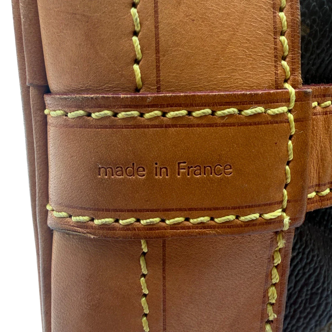 https://cdn.shopify.com/s/files/1/0564/9376/8855/files/Louis_Vuitton_Schultertasche_Sac_Noe_Grande_monogram_braun_vintage_LV6030.webp?v=1778082483