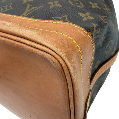 https://cdn.shopify.com/s/files/1/0564/9376/8855/files/Louis_Vuitton_Schultertasche_Sac_Noe_Grande_monogram_braun_vintage_LV7657.webp?v=1780488070