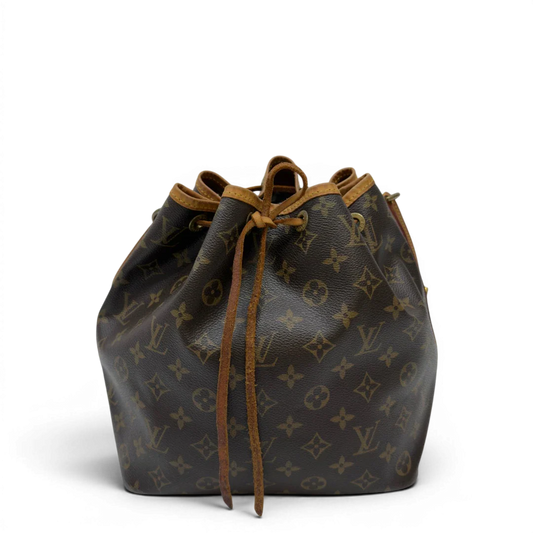 https://cdn.shopify.com/s/files/1/0564/9376/8855/files/Louis_Vuitton_Schultertasche_Sac_Noe_petit_monogram_braun_2.webp?v=1783514830