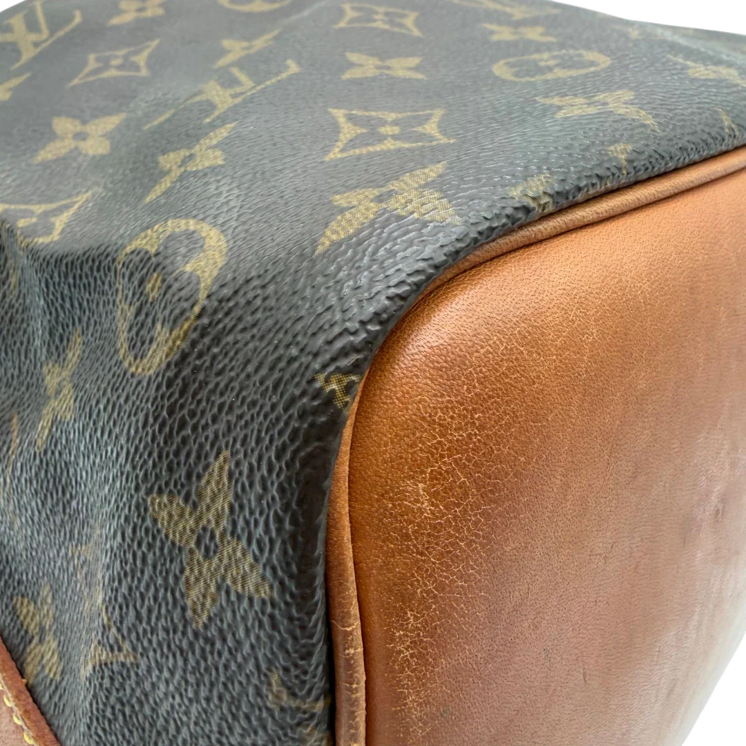 https://cdn.shopify.com/s/files/1/0564/9376/8855/files/Louis_Vuitton_Schultertasche_Sac_Noe_petit_monogram_braun_vintage_LV6295.webp?v=1778674590