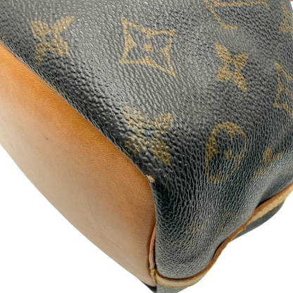 https://cdn.shopify.com/s/files/1/0564/9376/8855/files/Louis_Vuitton_Schultertasche_Sac_Noe_petit_monogram_braun_vintage_LV8229.webp?v=1780408483