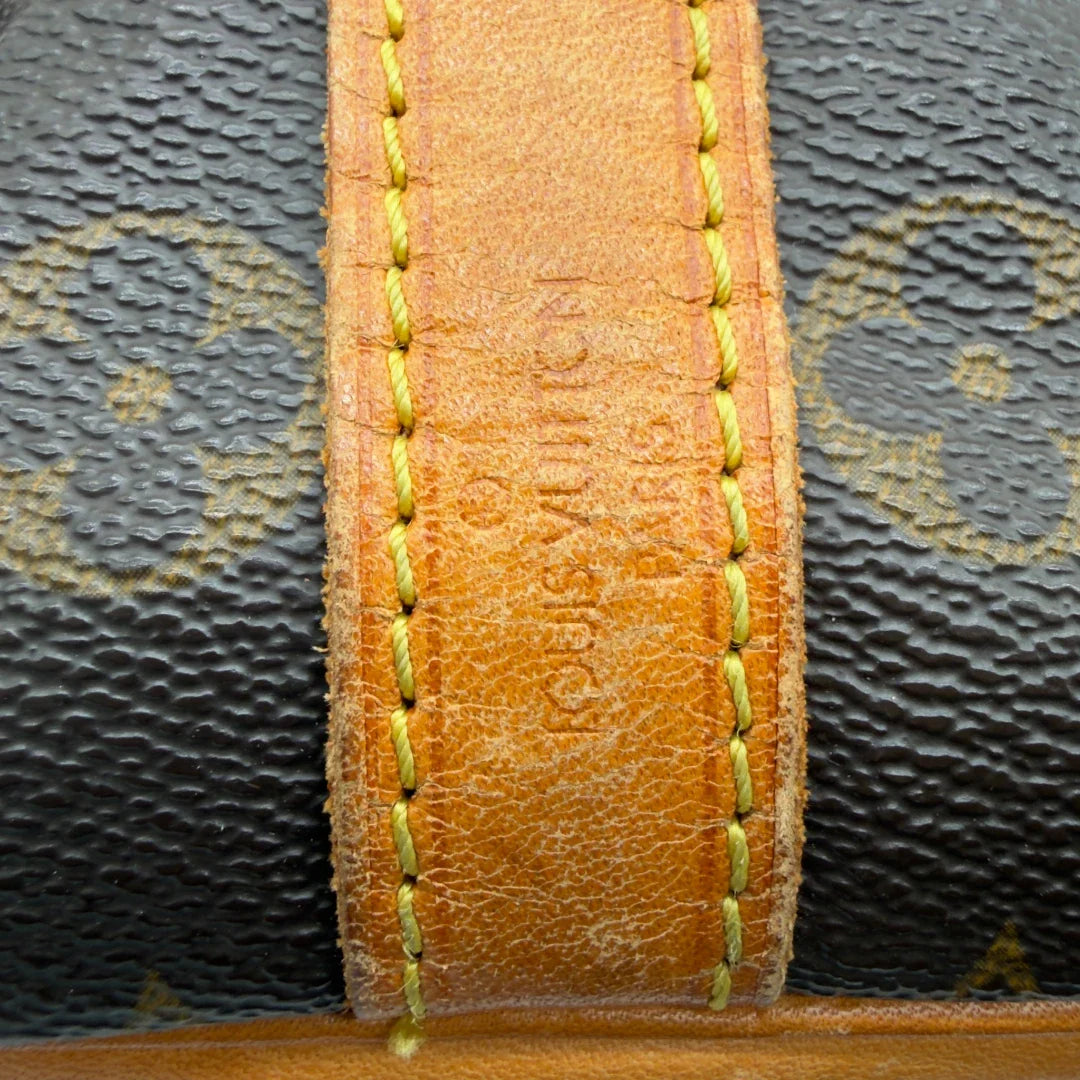 https://cdn.shopify.com/s/files/1/0564/9376/8855/files/Louis_Vuitton_Schultertasche_Sac_Noe_petit_monogram_braun_vintage_LV8234.webp?v=1780408483