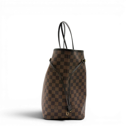 https://cdn.shopify.com/s/files/1/0564/9376/8855/files/Louis_Vuitton_Shopper_Neverfull_GM_Damier_Ebene_braun_4.webp?v=1781773037
