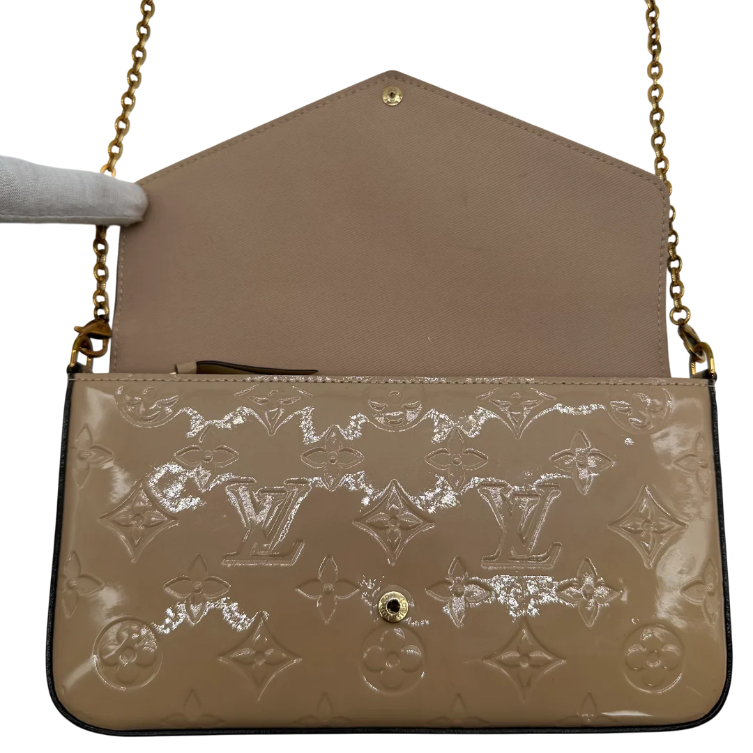 https://cdn.shopify.com/s/files/1/0564/9376/8855/files/Louis_Vuitton_Umhaengetasche_Felice_Multi_Pochette_Vernis_Monogram_beige_vintage_LV_2188.webp?v=1769739465