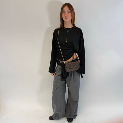 https://cdn.shopify.com/s/files/1/0564/9376/8855/files/Louis_Vuitton_Umhangetasche_Felice_Multi_Pochette_Damier_Ebene_1.jpg?v=1784897569