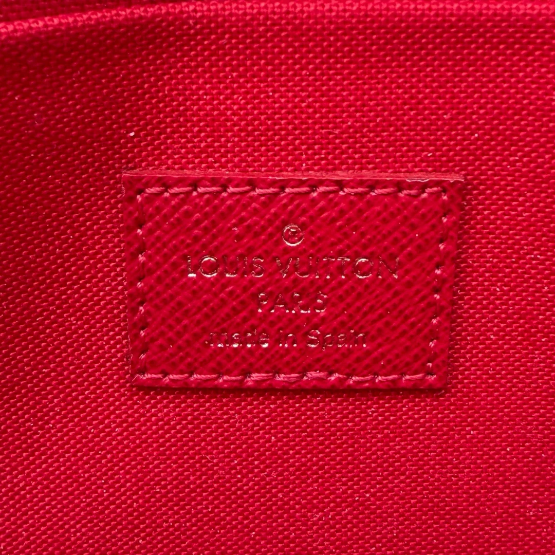 https://cdn.shopify.com/s/files/1/0564/9376/8855/files/Louis_Vuitton_Umhangetasche_Felice_Multi_Pochette_Damier_Ebene_19.webp?v=1784897569