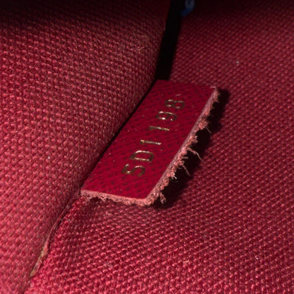 https://cdn.shopify.com/s/files/1/0564/9376/8855/files/Louis_Vuitton_Umhangetasche_Felice_Multi_Pochette_monogram_braun_vintage_LV6134.webp?v=1778146491