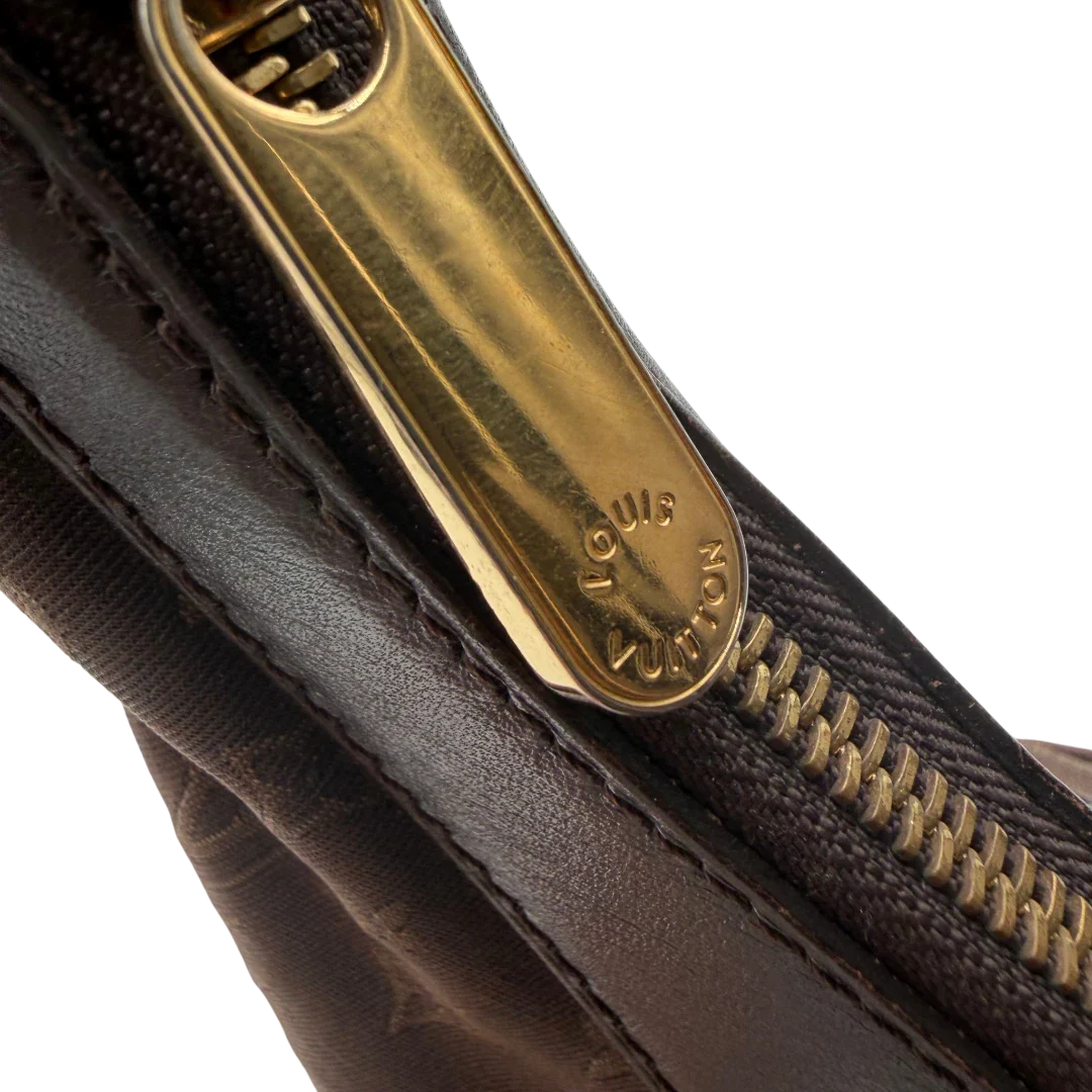 https://cdn.shopify.com/s/files/1/0564/9376/8855/files/Louis_Vuitton_Umhangetasche_Rhapsody_MM_aus_Denimstoff_braun_vintage_LV7432.webp?v=1779964088