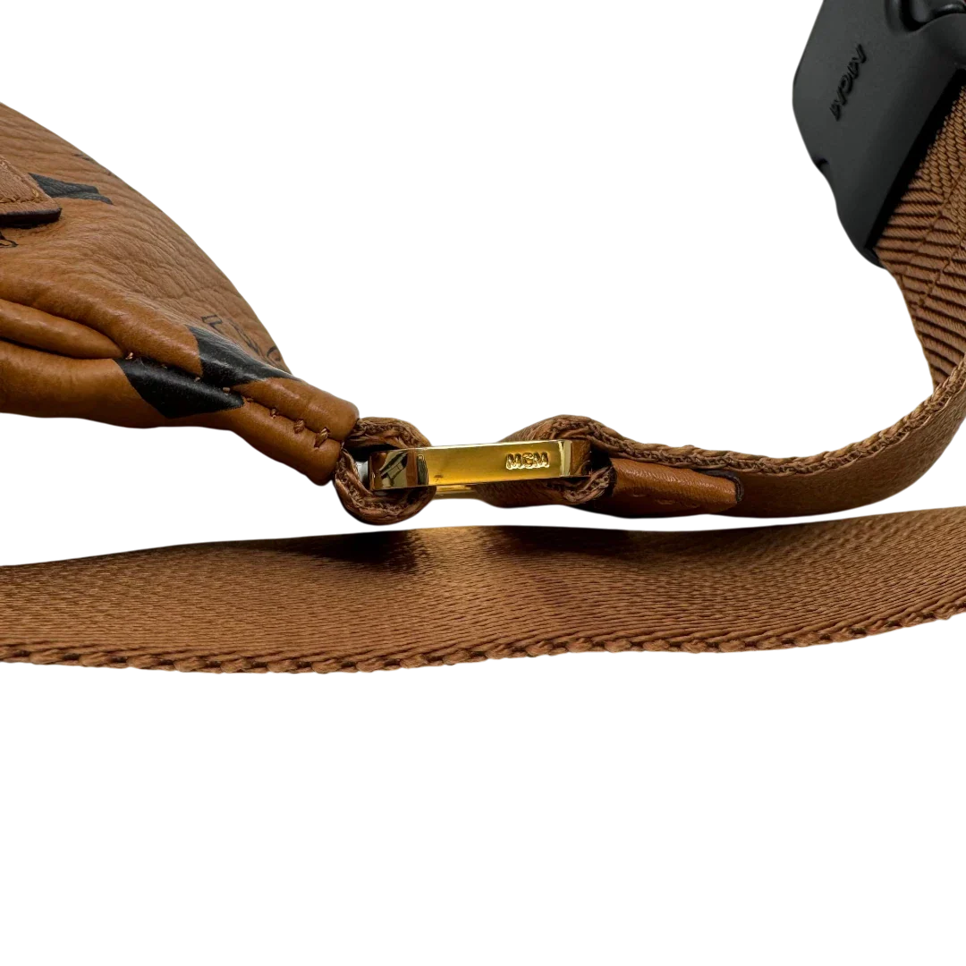 https://cdn.shopify.com/s/files/1/0564/9376/8855/files/MCM_Bauchtasche_Gurteltasche_Fursten_small_visetos_braun_11.webp?v=1784283927