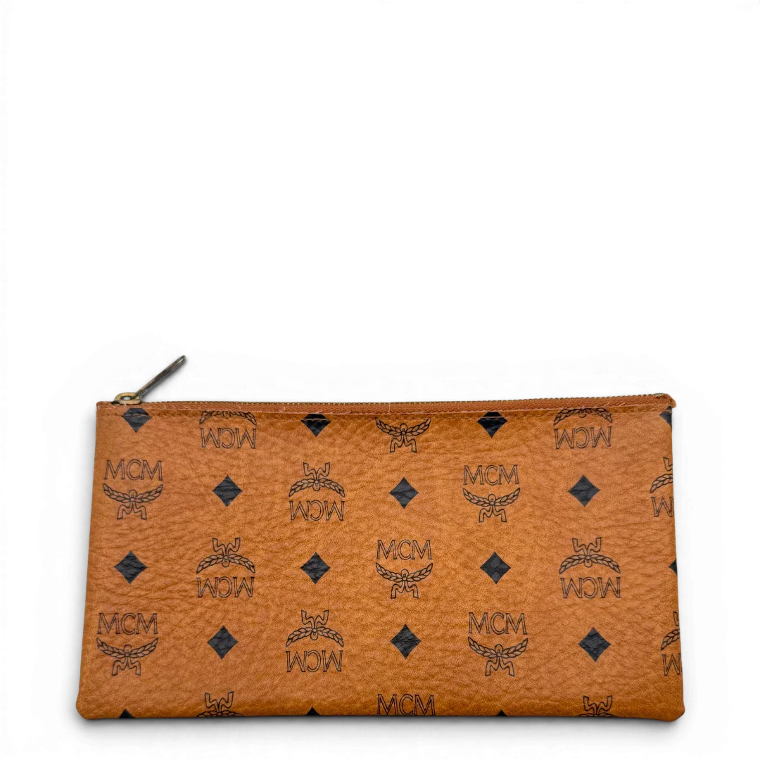 https://cdn.shopify.com/s/files/1/0564/9376/8855/files/MCM_Clutch_klein_vintage5556.webp?v=1777484967