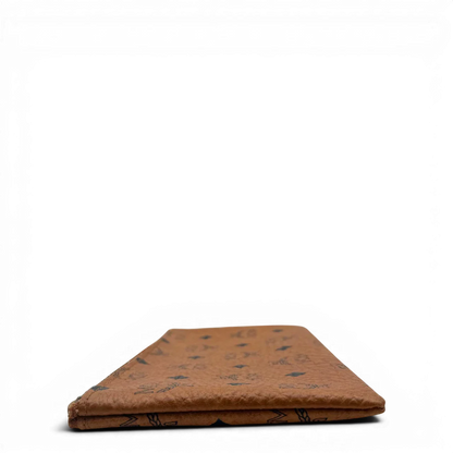 https://cdn.shopify.com/s/files/1/0564/9376/8855/files/MCM_Clutch_klein_vintage5559.webp?v=1777484966