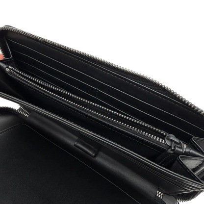 https://cdn.shopify.com/s/files/1/0564/9376/8855/files/MCM_Geldbeutel_Aren_Zip_Around_visetos_braun_12.webp?v=1781856085