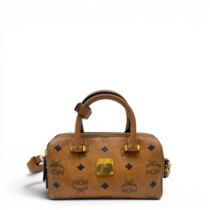 https://cdn.shopify.com/s/files/1/0564/9376/8855/files/MCM_Handtasche_Mini_Boston_mit_Umhangegurt_visetos_braun_1.webp?v=1783514276