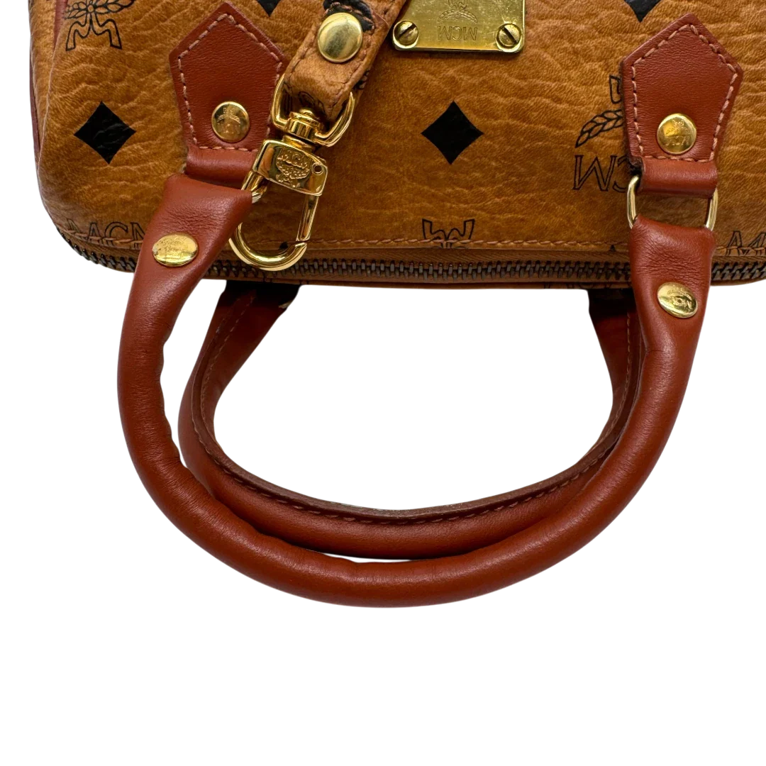 https://cdn.shopify.com/s/files/1/0564/9376/8855/files/MCM_Handtasche_Mini_Boston_mit_Umhangegurt_visetos_braun_10_1a888568-9c7c-4d84-9742-0f55645ecd8d.webp?v=1784245890