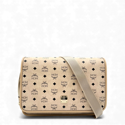 https://cdn.shopify.com/s/files/1/0564/9376/8855/files/MCM_Messenger_Tasche_Aren_in_Visetos_beige_vintage_bag4448.webp?v=1764858200