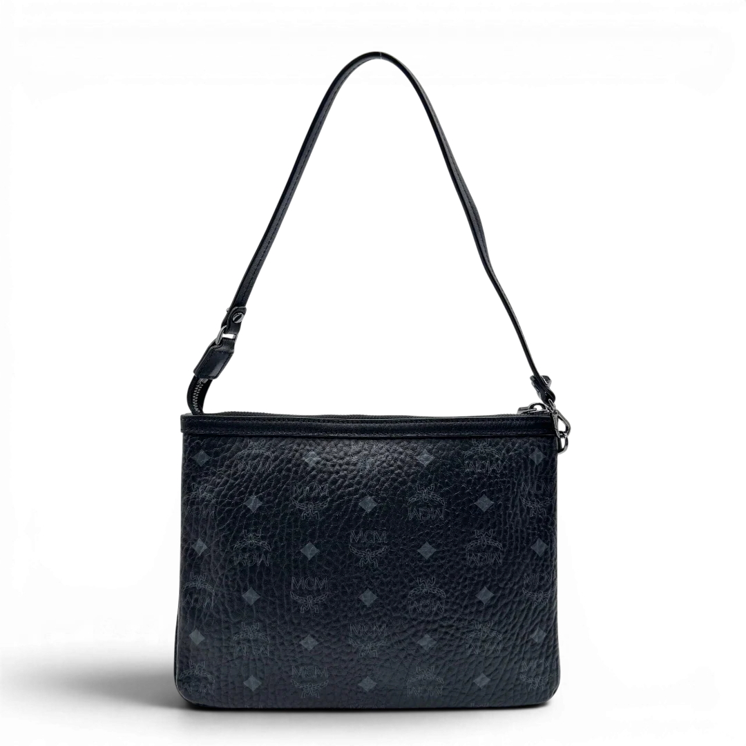 https://cdn.shopify.com/s/files/1/0564/9376/8855/files/MCM_Pochette_visetos_schwarz_vintage1792.webp?v=1779406676