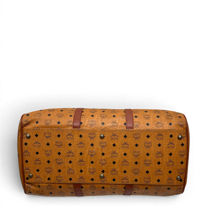 https://cdn.shopify.com/s/files/1/0564/9376/8855/files/MCM_Reisetasche_55_vintage_mit_Schultergurt_visetos_braun_5.webp?v=1784125617