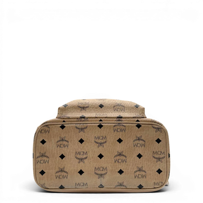 https://cdn.shopify.com/s/files/1/0564/9376/8855/files/MCM_Rucksack_Stark_medium_visetos_beige_vintage8395.webp?v=1781108985
