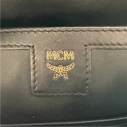 https://cdn.shopify.com/s/files/1/0564/9376/8855/files/MCM_Rucksack_Stark_medium_visetos_beige_vintage8406.webp?v=1781108985