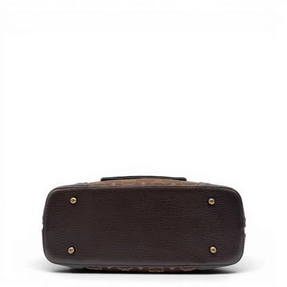 https://cdn.shopify.com/s/files/1/0564/9376/8855/files/MCM_Schultertasche_Hobo_monogram_braun_5.webp?v=1781713302