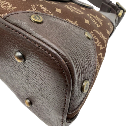 https://cdn.shopify.com/s/files/1/0564/9376/8855/files/MCM_Schultertasche_Hobo_monogram_braun_6.webp?v=1781713303