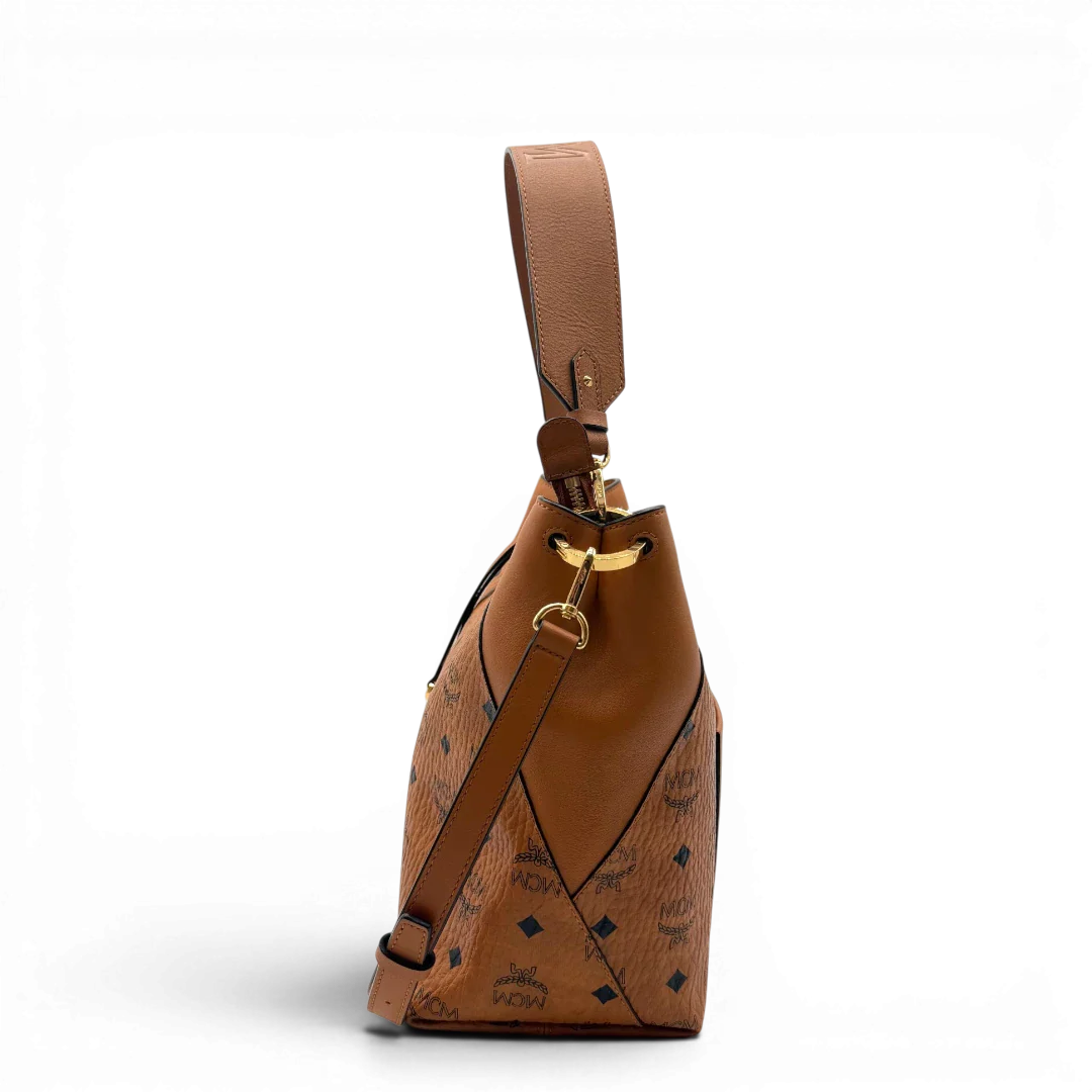 https://cdn.shopify.com/s/files/1/0564/9376/8855/files/MCM_Schultertasche_Hobo_visetos_braun_3.webp?v=1782377854