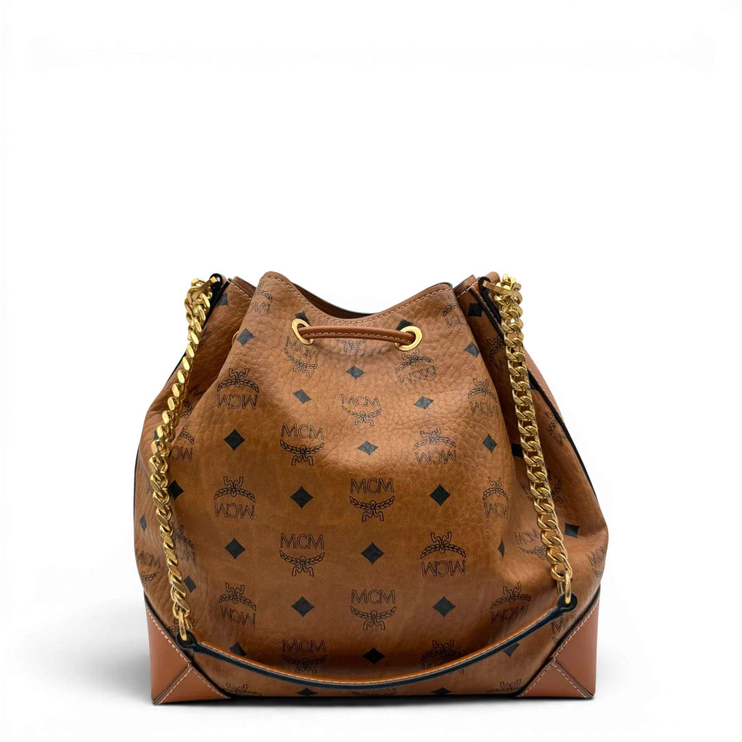 https://cdn.shopify.com/s/files/1/0564/9376/8855/files/MCM_Schultertasche_Soft_Berlin_Bucket_visetos_braun_2.webp?v=1781713453