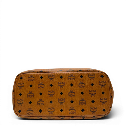 https://cdn.shopify.com/s/files/1/0564/9376/8855/files/MCM_Shopper_Anya_vintage_visetos_braun_5.webp?v=1781713164