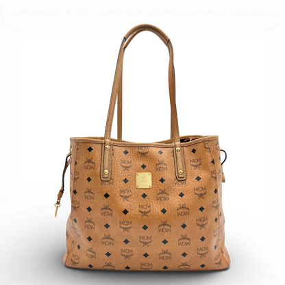 https://cdn.shopify.com/s/files/1/0564/9376/8855/files/MCM_Shopper_Liz_visetos_braun_vintage_0223.webp?v=1770281267